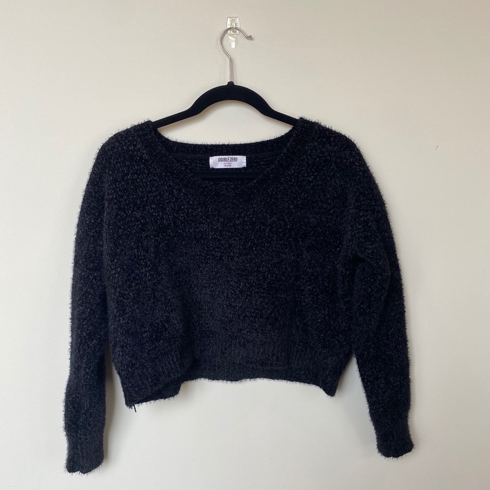 DOUBLE ZERO black fuzzy sweater size small